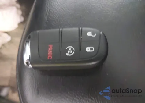 2019 Jeep Compass Limited 4X4 из США, поврежденный, VIN 3C4NJDCB2KT648548